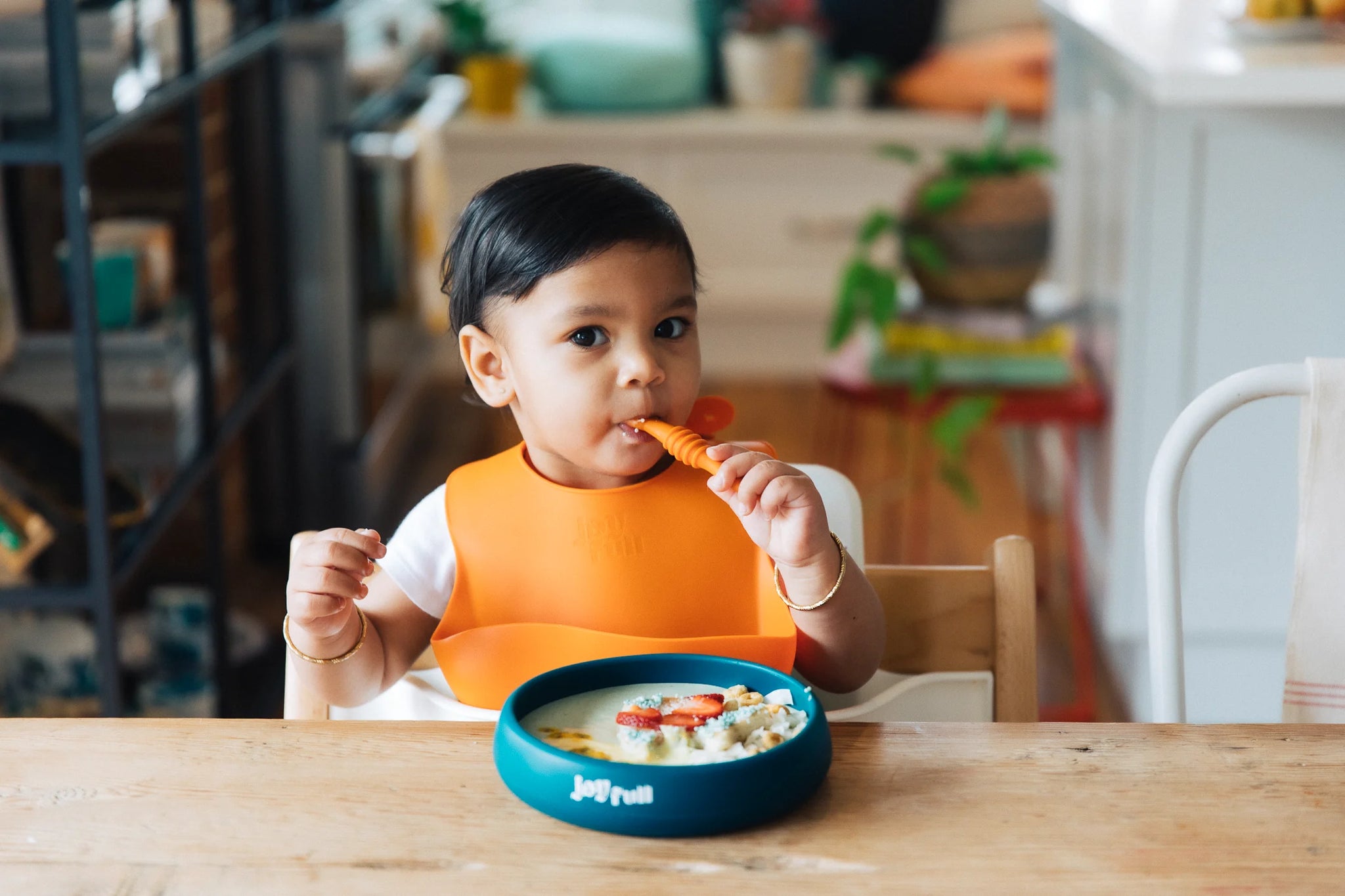 Taste Trio Bib and Spoons Set